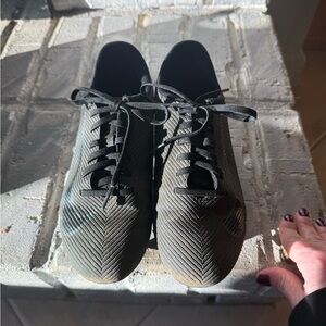 Boy’s black soccer cleats size 3